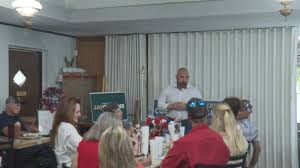 Collins brings gubernatorial campaign to Cross City